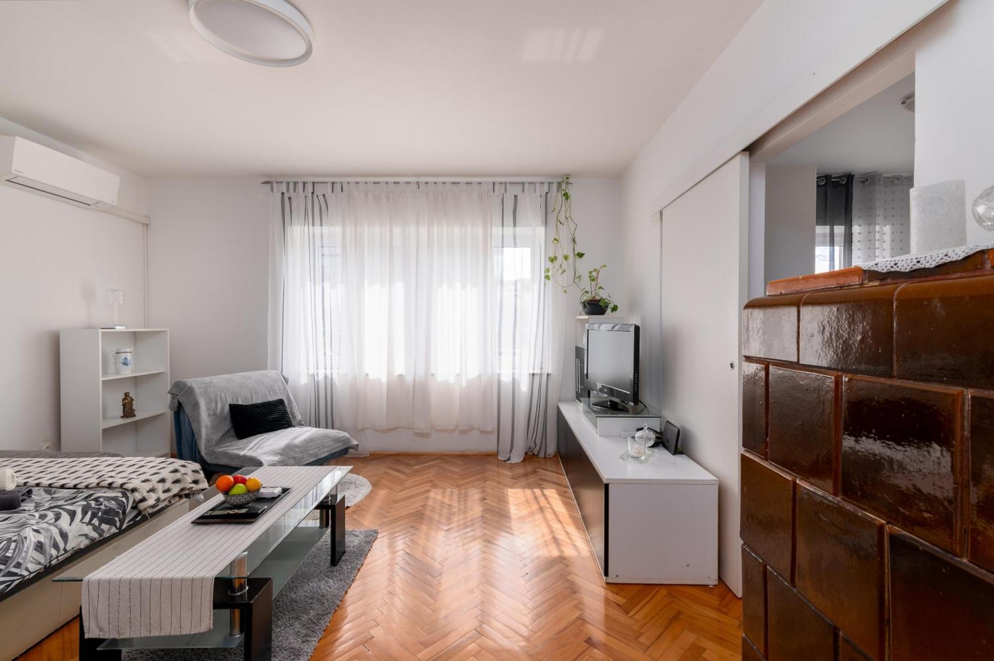 פאז'אנה Apartman Milijana מראה חיצוני תמונה